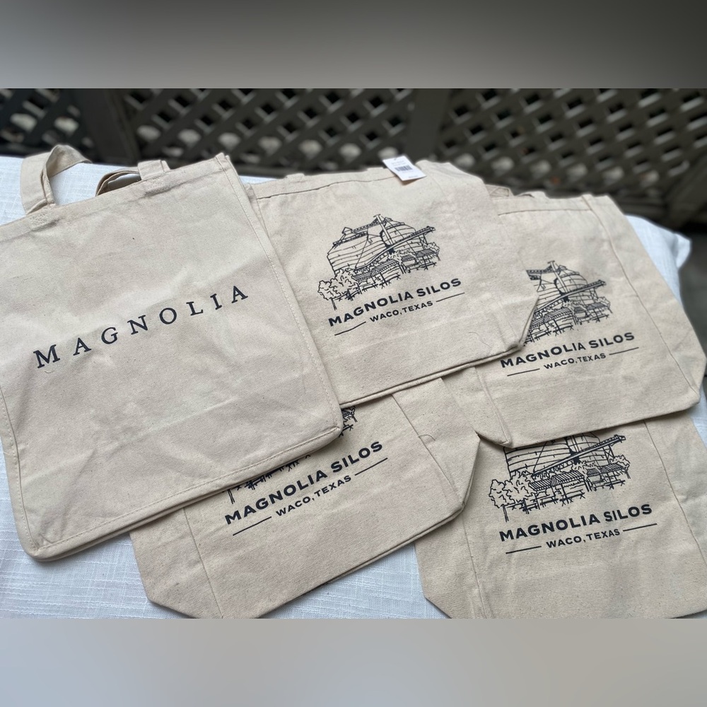 5 Magnolia Silos beige canvas totes